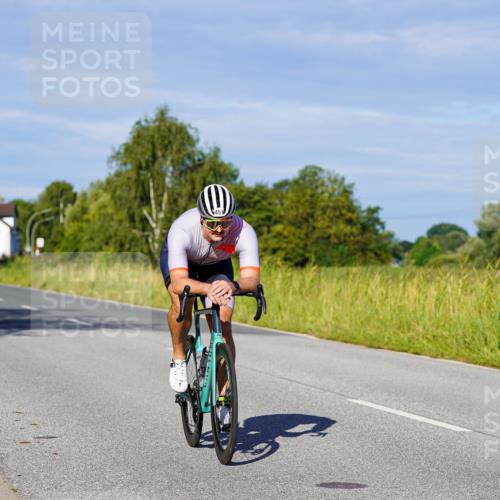 31.08.2025 - Elbe Triathlon Hamburg Michael Burmester http://msf.ph/oto/8664791 31.08.2025 09:26:18 Radfahren 246, 320, 451, 514 meine-sportfotos.de