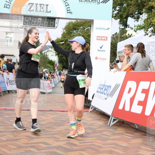 31.08.2025 - 21. Blankeneser Heldenlauf Strokosch-Dieckow http://msf.ph/oto/8664796 31.08.2025 11:19:07 Ziel 3253, 3033, 3094 meine-sportfotos.de