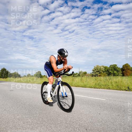 31.08.2025 - Elbe Triathlon Hamburg Michael Burmester http://msf.ph/oto/8664818 31.08.2025 09:59:06 Radfahren 633, 664, 700 meine-sportfotos.de