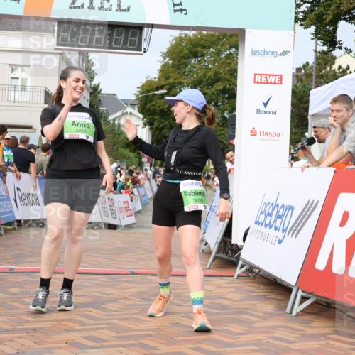 31.08.2025 - 21. Blankeneser Heldenlauf Strokosch-Dieckow http://msf.ph/oto/8664821 31.08.2025 11:19:06 Ziel 3253, 3033, 3094 meine-sportfotos.de