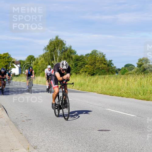 31.08.2025 - Elbe Triathlon Hamburg Michael Burmester http://msf.ph/oto/8664835 31.08.2025 09:26:33 Radfahren 248, 316, 318, 341, 434, 444, 445, 461, 471, 558, 650, 716, 725 meine-sportfotos.de