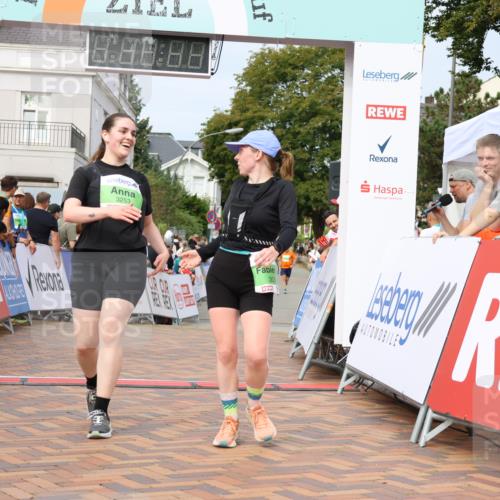 31.08.2025 - 21. Blankeneser Heldenlauf Strokosch-Dieckow http://msf.ph/oto/8664848 31.08.2025 11:19:06 Ziel 3253, 3033, 3094 meine-sportfotos.de
