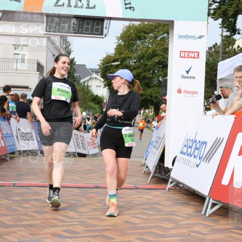 31.08.2025 - 21. Blankeneser Heldenlauf Strokosch-Dieckow http://msf.ph/oto/8664864 31.08.2025 11:19:06 Ziel 3253, 3033, 3094 meine-sportfotos.de
