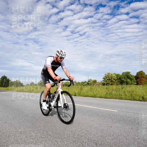 31.08.2025 - Elbe Triathlon Hamburg Michael Burmester http://msf.ph/oto/8664866 31.08.2025 09:59:44 Radfahren 469, 489, 607, 617, 667 meine-sportfotos.de