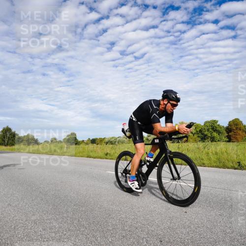 31.08.2025 - Elbe Triathlon Hamburg Michael Burmester http://msf.ph/oto/8664874 31.08.2025 09:59:56 Radfahren 455, 494, 527, 756, 787 meine-sportfotos.de