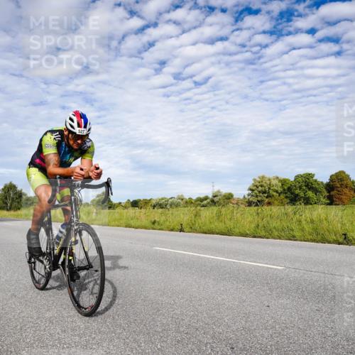 31.08.2025 - Elbe Triathlon Hamburg Michael Burmester http://msf.ph/oto/8664877 31.08.2025 09:59:56 Radfahren 455, 494, 527, 756, 787 meine-sportfotos.de