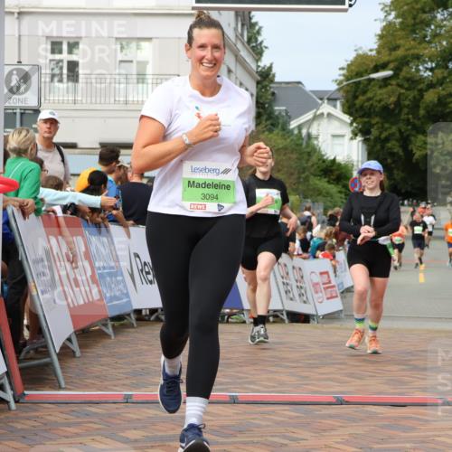 31.08.2025 - 21. Blankeneser Heldenlauf Strokosch-Dieckow http://msf.ph/oto/8664900 31.08.2025 11:19:03 Ziel 3253, 3033, 3094 meine-sportfotos.de