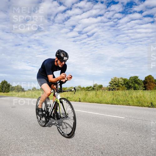 31.08.2025 - Elbe Triathlon Hamburg Michael Burmester http://msf.ph/oto/8664906 31.08.2025 10:00:23 Radfahren 589, 655, 729, 759 meine-sportfotos.de