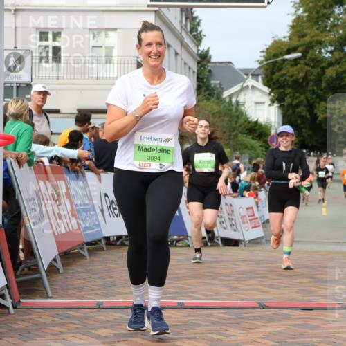 31.08.2025 - 21. Blankeneser Heldenlauf Strokosch-Dieckow http://msf.ph/oto/8664916 31.08.2025 11:19:03 Ziel 3253, 3033, 3094 meine-sportfotos.de