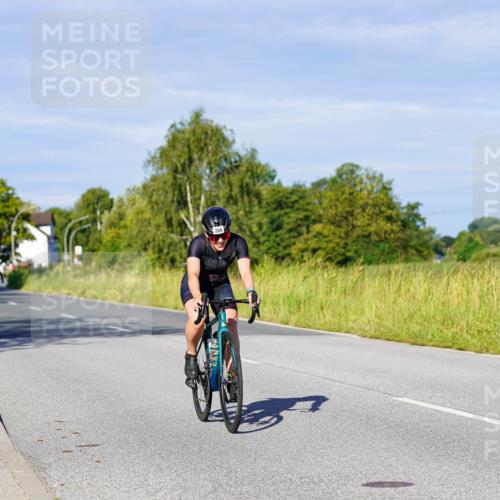 31.08.2025 - Elbe Triathlon Hamburg Michael Burmester http://msf.ph/oto/8664932 31.08.2025 09:26:55 Radfahren 266, 399 meine-sportfotos.de