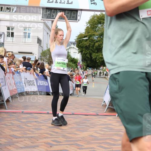 31.08.2025 - 21. Blankeneser Heldenlauf Strokosch-Dieckow http://msf.ph/oto/8664936 31.08.2025 11:00:14 Ziel 3247, 3691, 3660, 3655, 3664, 3431, 3670 meine-sportfotos.de