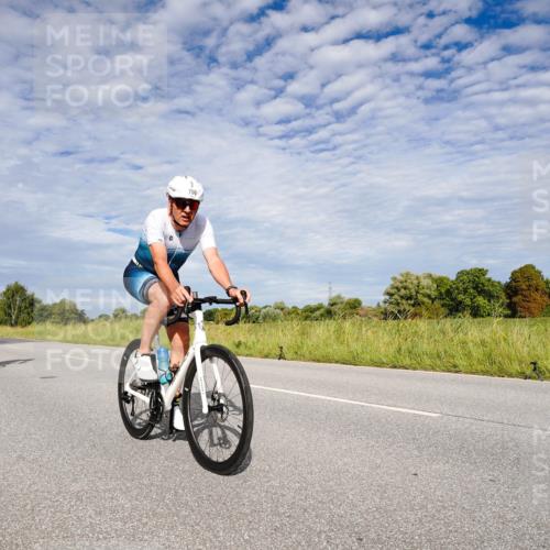 31.08.2025 - Elbe Triathlon Hamburg Michael Burmester http://msf.ph/oto/8664979 31.08.2025 10:01:54 Radfahren 393, 636, 750 meine-sportfotos.de