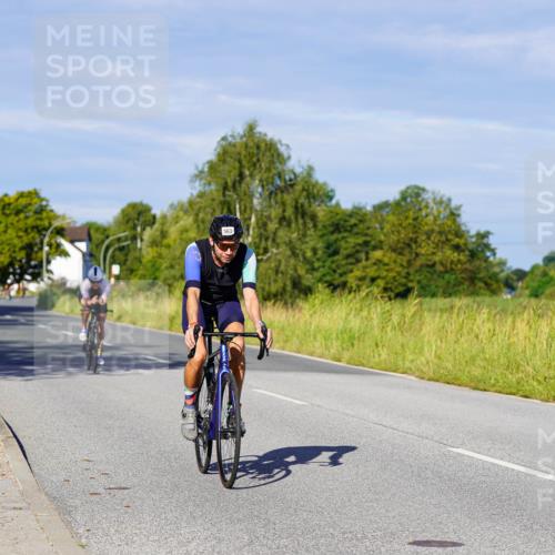 31.08.2025 - Elbe Triathlon Hamburg Michael Burmester http://msf.ph/oto/8665007 31.08.2025 09:27:26 Radfahren 247, 299, 385, 563, 605, 623 meine-sportfotos.de