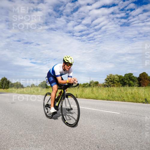 31.08.2025 - Elbe Triathlon Hamburg Michael Burmester http://msf.ph/oto/8665012 31.08.2025 10:02:36 Radfahren 754, 930 meine-sportfotos.de