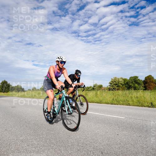 31.08.2025 - Elbe Triathlon Hamburg Michael Burmester http://msf.ph/oto/8665050 31.08.2025 10:03:10 Radfahren 515, 674, 760, 777, 828 meine-sportfotos.de