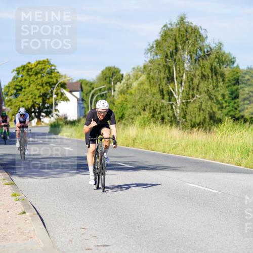 31.08.2025 - Elbe Triathlon Hamburg Michael Burmester http://msf.ph/oto/8665052 31.08.2025 09:27:39 Radfahren 269, 311, 321, 354, 496 meine-sportfotos.de