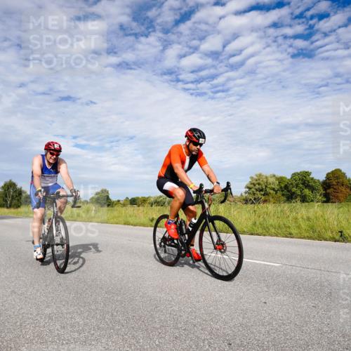 31.08.2025 - Elbe Triathlon Hamburg Michael Burmester http://msf.ph/oto/8665056 31.08.2025 10:03:14 Radfahren 595, 603, 674, 760, 828, 901 meine-sportfotos.de
