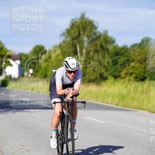 31.08.2025 - Elbe Triathlon Hamburg Michael Burmester http://msf.ph/oto/8665063 31.08.2025 09:27:42 Radfahren 268, 269, 311, 496 meine-sportfotos.de