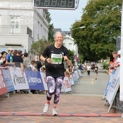 31.08.2025 - 21. Blankeneser Heldenlauf Strokosch-Dieckow http://msf.ph/oto/8665072 31.08.2025 11:18:44 Ziel 3204 meine-sportfotos.de