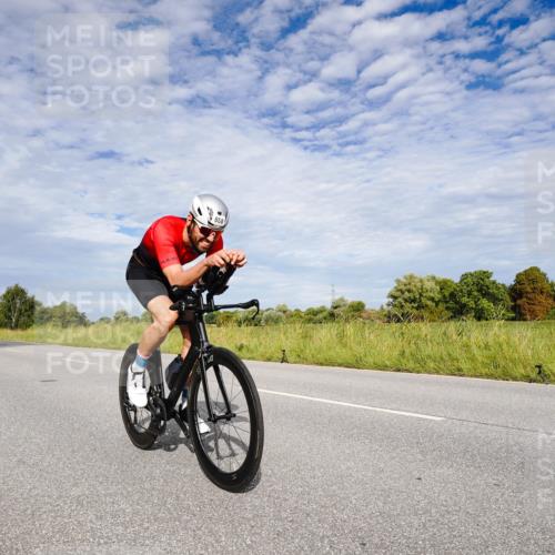 31.08.2025 - Elbe Triathlon Hamburg Michael Burmester http://msf.ph/oto/8665075 31.08.2025 10:03:27 Radfahren 419, 510, 609, 657, 658, 749 meine-sportfotos.de