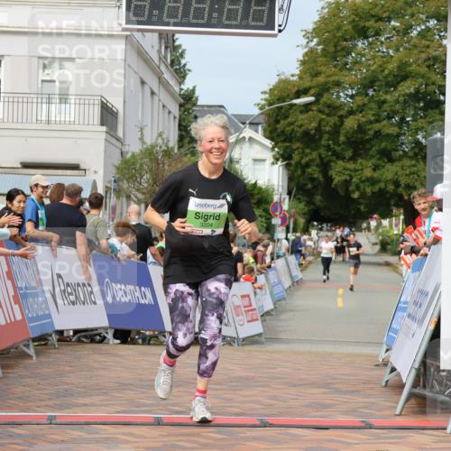 31.08.2025 - 21. Blankeneser Heldenlauf Strokosch-Dieckow http://msf.ph/oto/8665081 31.08.2025 11:18:44 Ziel 3204 meine-sportfotos.de