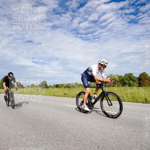 31.08.2025 - Elbe Triathlon Hamburg Michael Burmester http://msf.ph/oto/8665090 31.08.2025 10:03:44 Radfahren 547, 671, 695, 713, 728, 771, 778, 807 meine-sportfotos.de