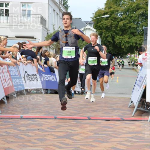 31.08.2025 - 21. Blankeneser Heldenlauf Strokosch-Dieckow http://msf.ph/oto/8665093 31.08.2025 11:00:09 Ziel 3162, 3247, 3691, 3660, 3655, 3664, 3431 meine-sportfotos.de