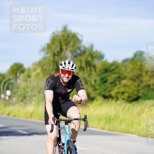 31.08.2025 - Elbe Triathlon Hamburg Michael Burmester http://msf.ph/oto/8665120 31.08.2025 09:28:10 Radfahren 535, 610, 629 meine-sportfotos.de