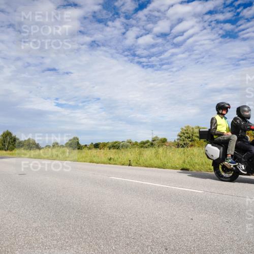 31.08.2025 - Elbe Triathlon Hamburg Michael Burmester http://msf.ph/oto/8665121 31.08.2025 10:04:03 Radfahren 856 meine-sportfotos.de