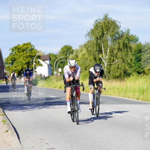 31.08.2025 - Elbe Triathlon Hamburg Michael Burmester http://msf.ph/oto/8665131 31.08.2025 09:28:19 Radfahren 281, 535, 567, 590, 629, 645, 648 meine-sportfotos.de