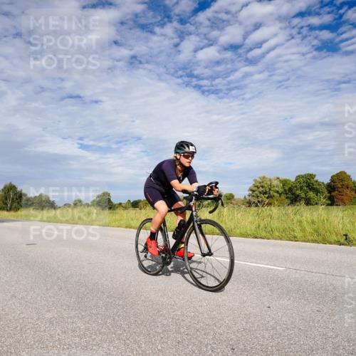 31.08.2025 - Elbe Triathlon Hamburg Michael Burmester http://msf.ph/oto/8665134 31.08.2025 10:04:21 Radfahren 537, 710, 742, 790, 794, 918, 921 meine-sportfotos.de