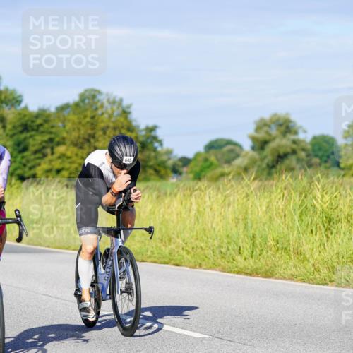 31.08.2025 - Elbe Triathlon Hamburg Michael Burmester http://msf.ph/oto/8665138 31.08.2025 09:28:19 Radfahren 281, 535, 567, 590, 629, 645, 648 meine-sportfotos.de