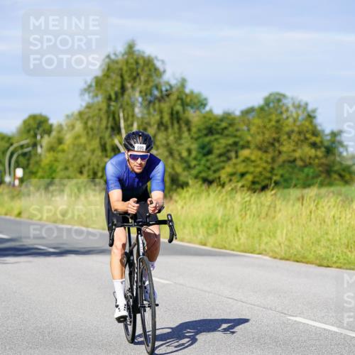 31.08.2025 - Elbe Triathlon Hamburg Michael Burmester http://msf.ph/oto/8665147 31.08.2025 09:28:21 Radfahren 281, 562, 567, 590, 645, 648, 672 meine-sportfotos.de