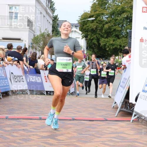 31.08.2025 - 21. Blankeneser Heldenlauf Strokosch-Dieckow http://msf.ph/oto/8665151 31.08.2025 11:00:07 Ziel 3162, 3247, 3691, 3660, 3655, 3664 meine-sportfotos.de