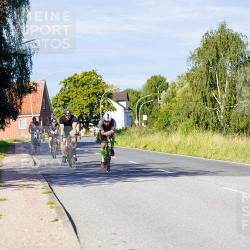 31.08.2025 - Elbe Triathlon Hamburg Michael Burmester http://msf.ph/oto/8665190 31.08.2025 09:28:32 Radfahren 337, 363, 414, 486, 490, 588 meine-sportfotos.de