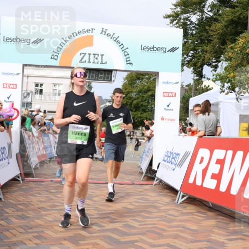 31.08.2025 - 21. Blankeneser Heldenlauf Strokosch-Dieckow http://msf.ph/oto/8665212 31.08.2025 11:18:28 Ziel 3390, 3071, 3265, 3718, 3537 meine-sportfotos.de