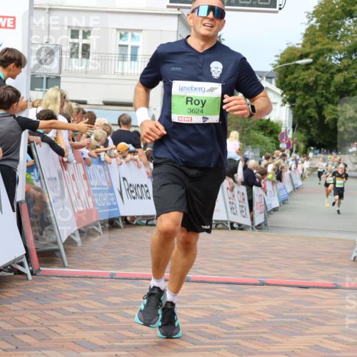 31.08.2025 - 21. Blankeneser Heldenlauf Strokosch-Dieckow http://msf.ph/oto/8665215 31.08.2025 10:59:59 Ziel 3624, 3262, 3438 meine-sportfotos.de