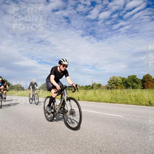 31.08.2025 - Elbe Triathlon Hamburg Michael Burmester http://msf.ph/oto/8665231 31.08.2025 10:06:43 Radfahren 612, 769, 796, 810, 814, 871, 914 meine-sportfotos.de