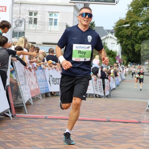 31.08.2025 - 21. Blankeneser Heldenlauf Strokosch-Dieckow http://msf.ph/oto/8665232 31.08.2025 10:59:59 Ziel 3624, 3262, 3438 meine-sportfotos.de