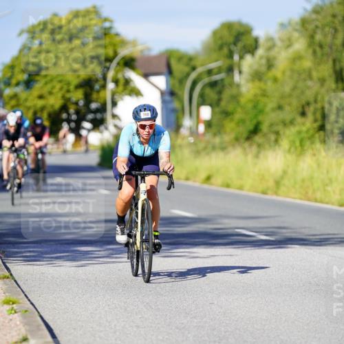 31.08.2025 - Elbe Triathlon Hamburg Michael Burmester http://msf.ph/oto/8665297 31.08.2025 09:29:07 Radfahren 165, 259, 359, 360, 377, 660 meine-sportfotos.de