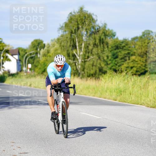 31.08.2025 - Elbe Triathlon Hamburg Michael Burmester http://msf.ph/oto/8665310 31.08.2025 09:29:13 Radfahren 165, 359, 377, 660 meine-sportfotos.de