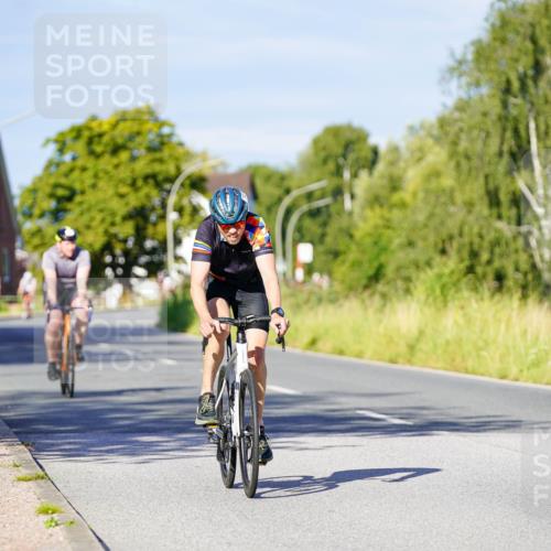 31.08.2025 - Elbe Triathlon Hamburg Michael Burmester http://msf.ph/oto/8665315 31.08.2025 09:29:18 Radfahren 357, 566, 770 meine-sportfotos.de