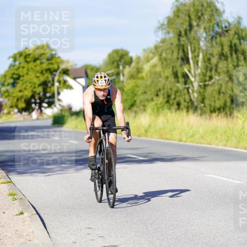 31.08.2025 - Elbe Triathlon Hamburg Michael Burmester http://msf.ph/oto/8665333 31.08.2025 09:29:24 Radfahren 357, 566, 770 meine-sportfotos.de