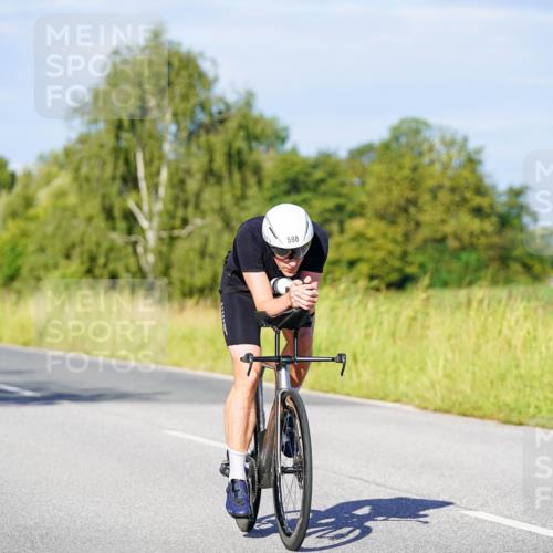 31.08.2025 - Elbe Triathlon Hamburg Michael Burmester http://msf.ph/oto/8665361 31.08.2025 09:29:42 Radfahren 286, 393, 598 meine-sportfotos.de