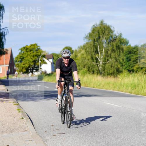 31.08.2025 - Elbe Triathlon Hamburg Michael Burmester http://msf.ph/oto/8665366 31.08.2025 09:29:43 Radfahren 286, 393, 598 meine-sportfotos.de