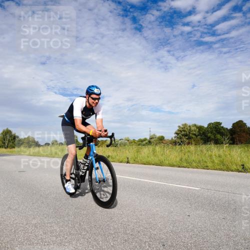 31.08.2025 - Elbe Triathlon Hamburg Michael Burmester http://msf.ph/oto/8665367 31.08.2025 10:09:44 Radfahren 401, 768, 817 meine-sportfotos.de