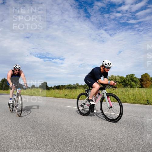31.08.2025 - Elbe Triathlon Hamburg Michael Burmester http://msf.ph/oto/8665393 31.08.2025 10:10:25 Radfahren 590, 631, 680, 715, 716, 809, 910 meine-sportfotos.de