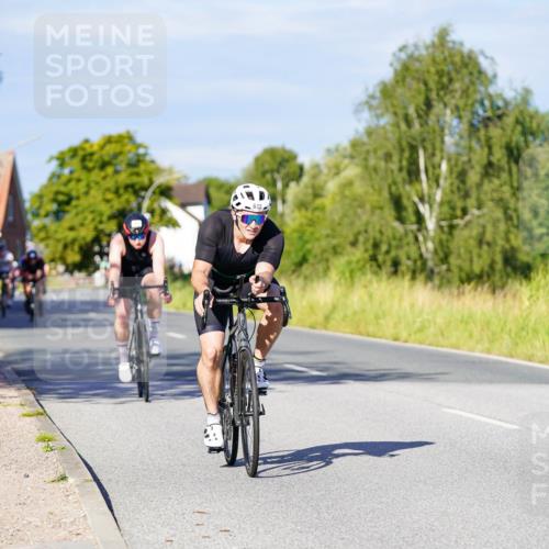 31.08.2025 - Elbe Triathlon Hamburg Michael Burmester http://msf.ph/oto/8665430 31.08.2025 09:30:13 Radfahren 213, 431, 465, 527, 534, 613, 617 meine-sportfotos.de