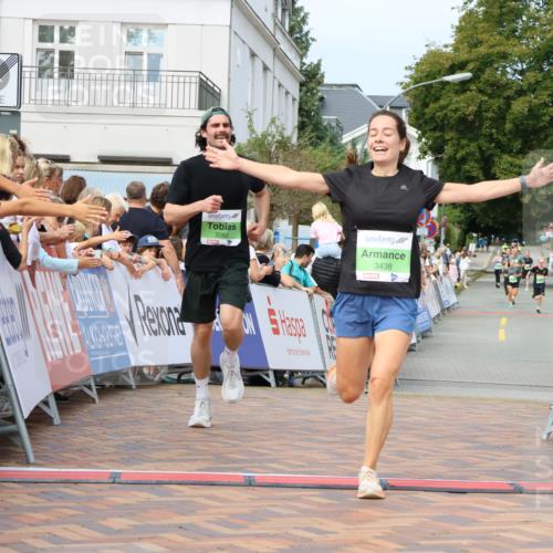 31.08.2025 - 21. Blankeneser Heldenlauf Strokosch-Dieckow http://msf.ph/oto/8665442 31.08.2025 10:59:55 Ziel 3364, 3624, 3262, 3438 meine-sportfotos.de