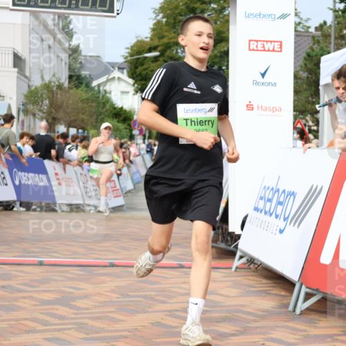 31.08.2025 - 21. Blankeneser Heldenlauf Strokosch-Dieckow http://msf.ph/oto/8665455 31.08.2025 11:18:14 Ziel 3092, 3124, 3717, 3510 meine-sportfotos.de